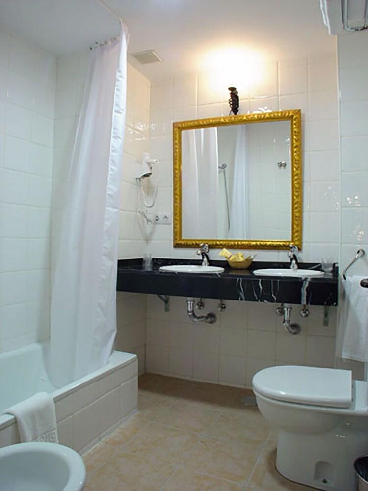 Hotel Nuevo Arlanza Covarrubias Exteriér fotografie