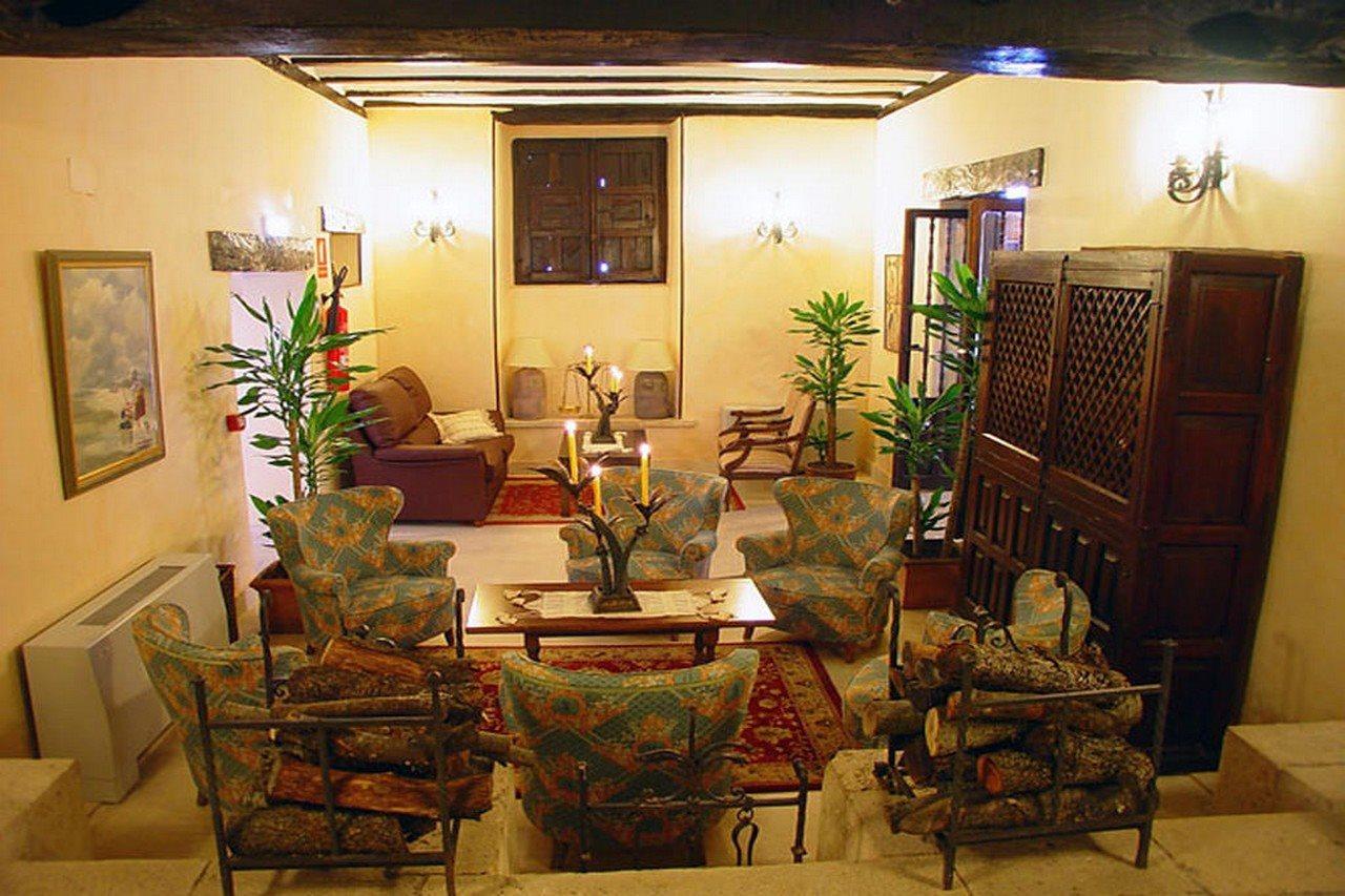 Hotel Nuevo Arlanza Covarrubias Exteriér fotografie