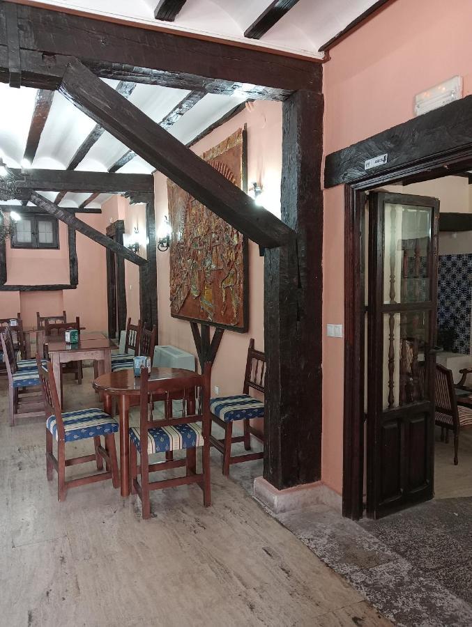 Hotel Nuevo Arlanza Covarrubias Exteriér fotografie