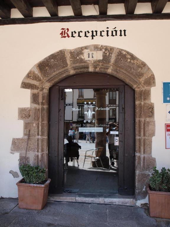 Hotel Nuevo Arlanza Covarrubias Exteriér fotografie